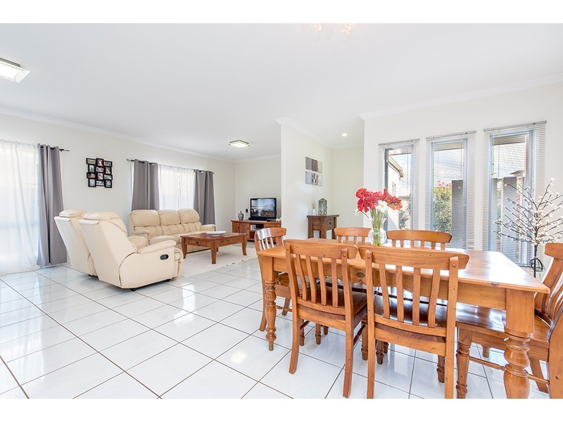 20/21 Andersson Crt, Highfields QLD 4352