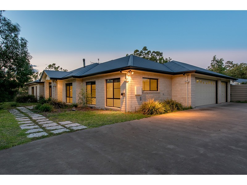 17 Rangeview Drive, Top Camp QLD 4350