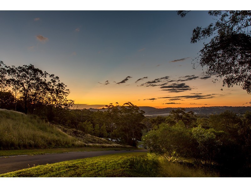 17 Rangeview Drive, Top Camp QLD 4350
