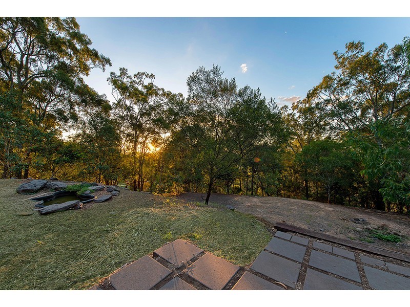 17 Rangeview Drive, Top Camp QLD 4350