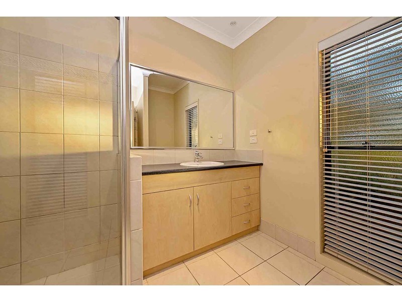 17 Rangeview Drive, Top Camp QLD 4350