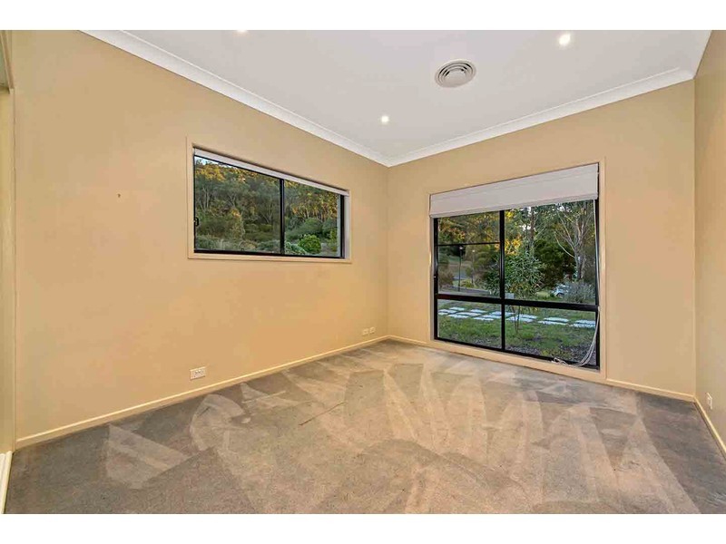 17 Rangeview Drive, Top Camp QLD 4350