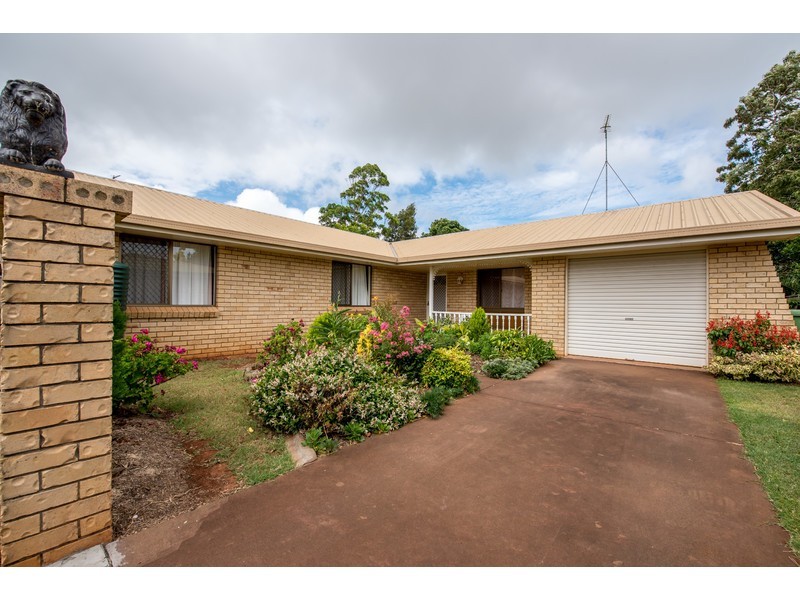 18 Bamboo Court, Darling Heights QLD 4350