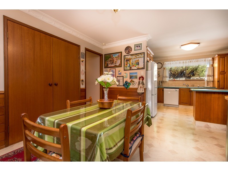 15 Armstrong Street, Wilsonton QLD 4350