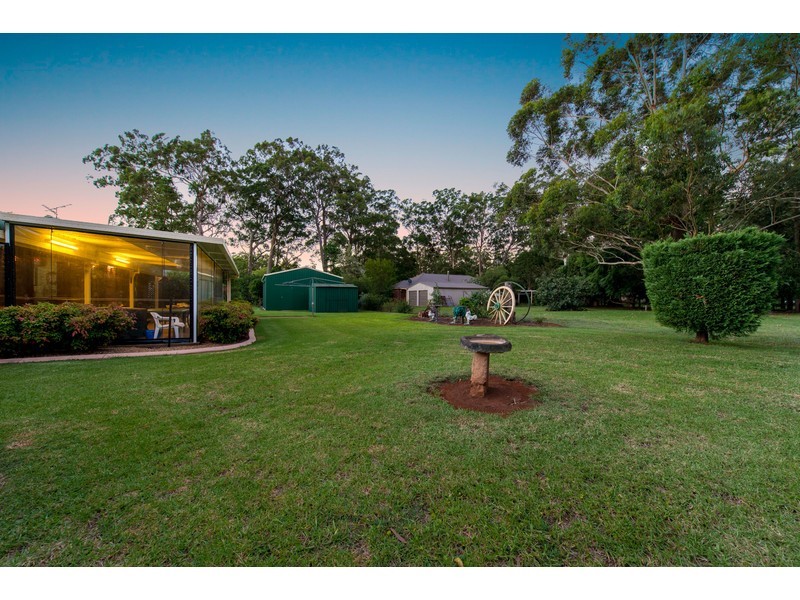 1 Michele Avenue, Highfields QLD 4352