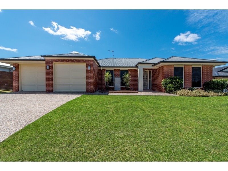 4 Ashford Drive, Wyreema QLD 4352