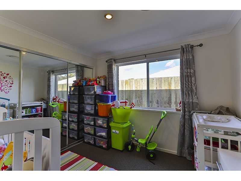 68 Wood Drive, Middle Ridge QLD 4350
