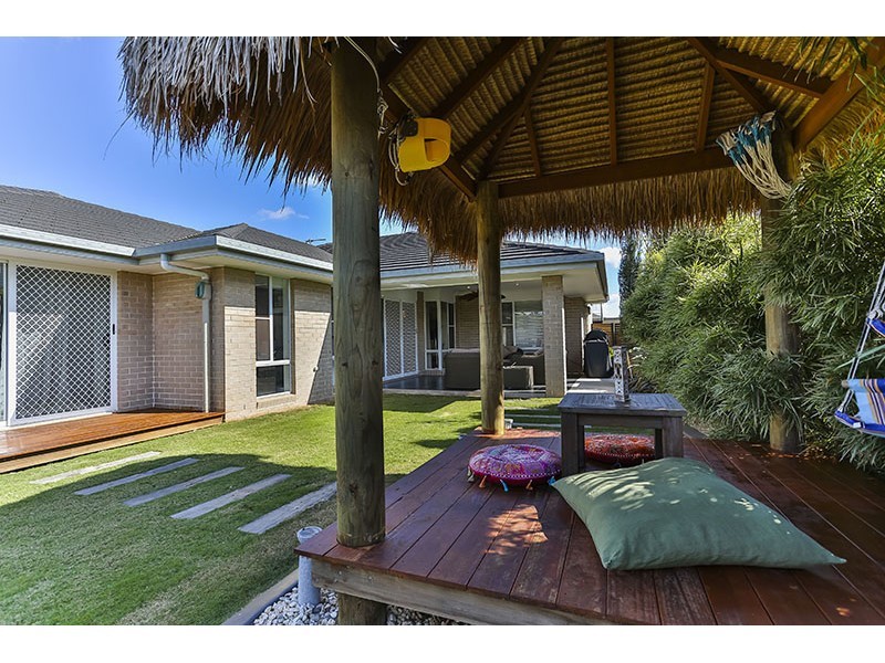 68 Wood Drive, Middle Ridge QLD 4350