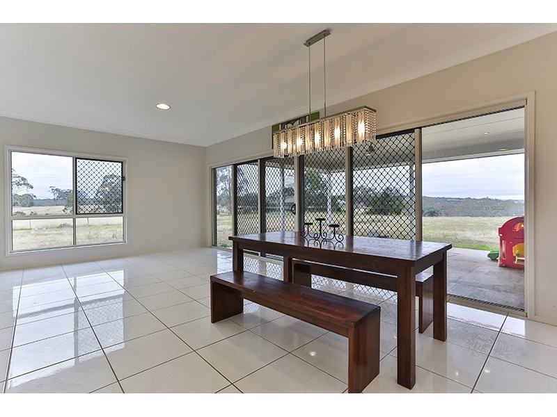 5 Frontier Court, Gowrie Junction QLD 4352