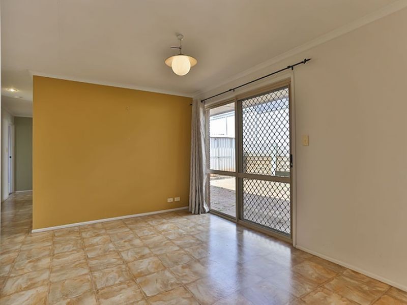 35 Horrocks Crescent, Kearneys Spring QLD 4350