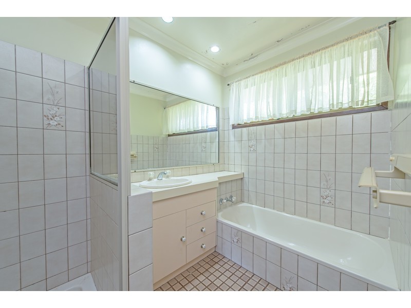 43 Champagne Crescent, Wilsonton Heights QLD 4350