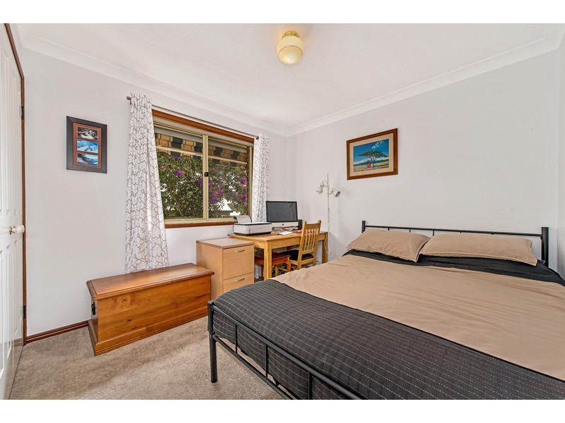 2 Petunia Close, Middle Ridge QLD 4350