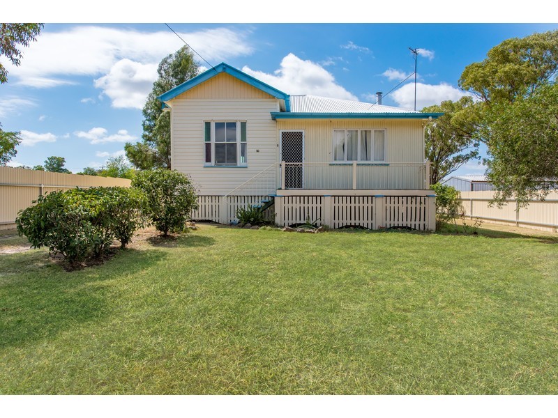 68 John Street, Goombungee QLD 4354