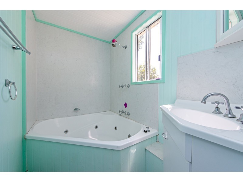 68 John Street, Goombungee QLD 4354