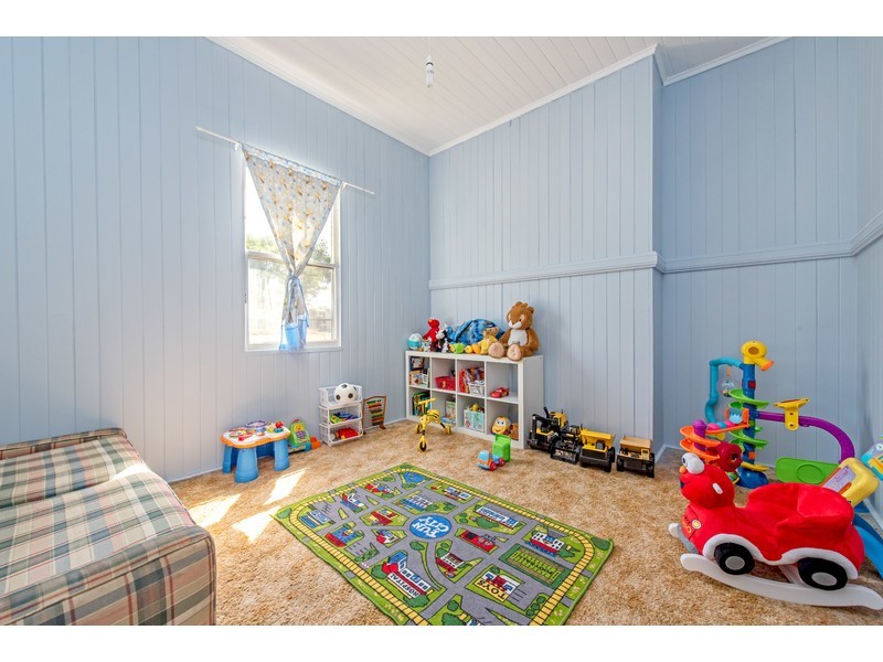 68 John Street, Goombungee QLD 4354