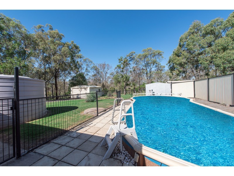 17 Highland Park Road, Meringandan West QLD 4352