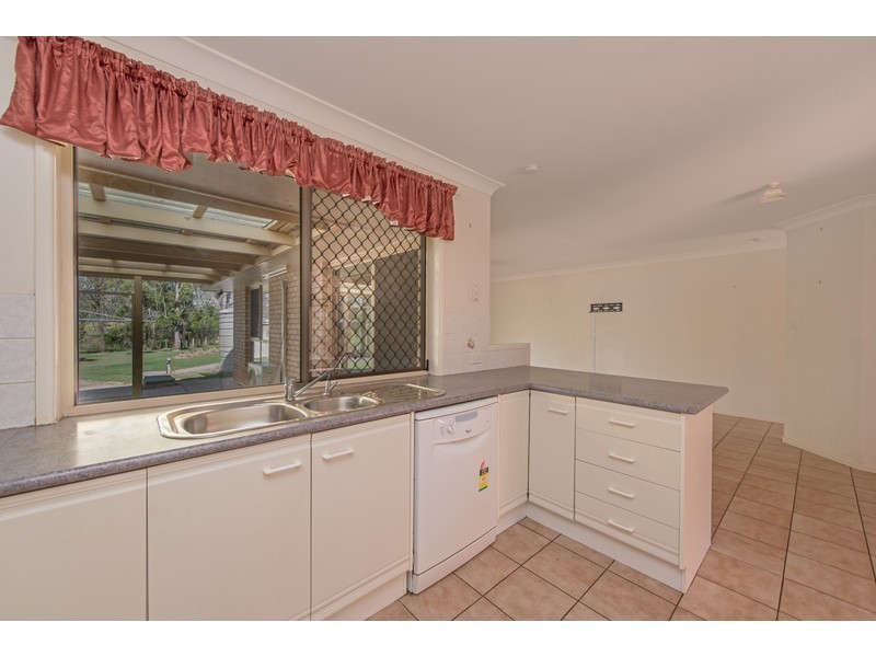 17 Highland Park Road, Meringandan West QLD 4352