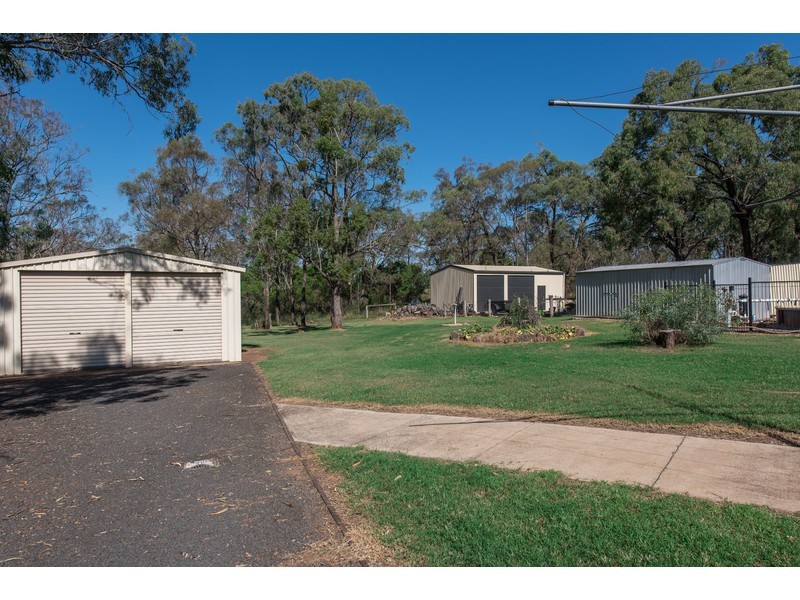 17 Highland Park Road, Meringandan West QLD 4352