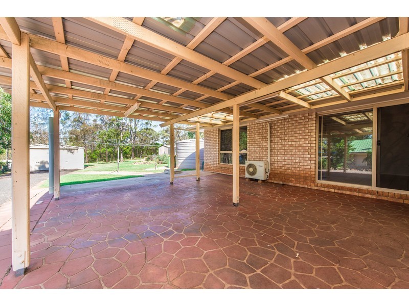 17 Highland Park Road, Meringandan West QLD 4352