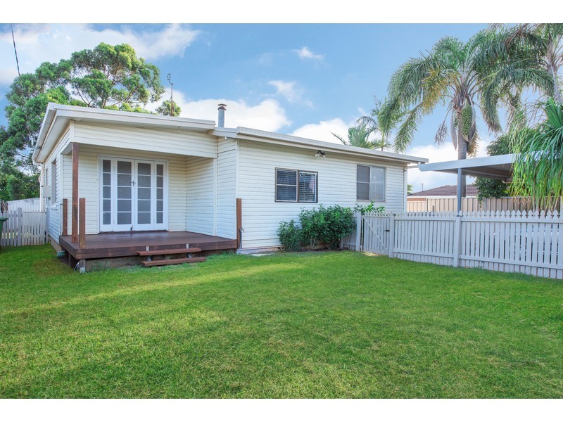 8 Blake Street, Wilsonton QLD 4350