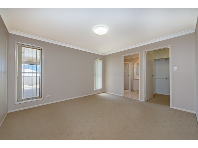 12 Jay Street, Westbrook QLD 4350