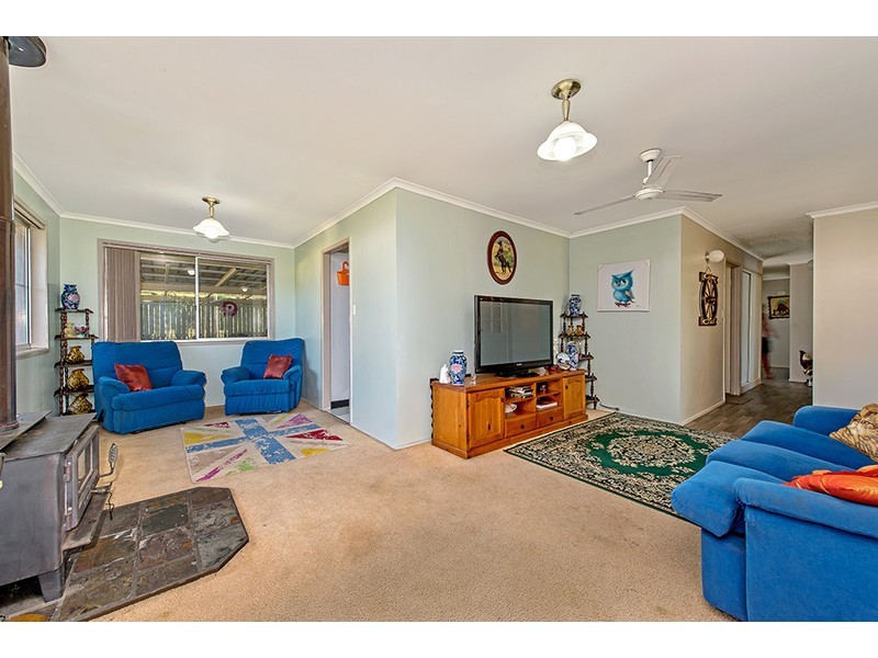 26 Cooke Street, Goombungee QLD 4354