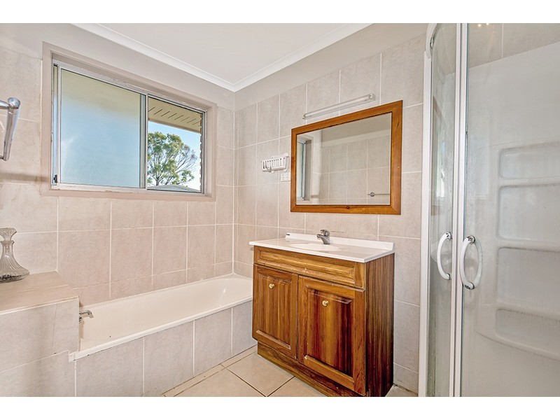 26 Cooke Street, Goombungee QLD 4354