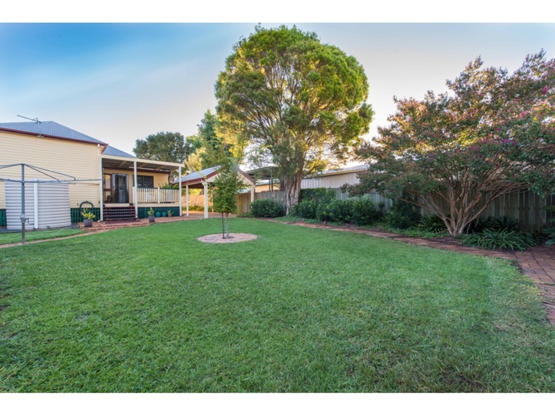 35 Rome Street, Newtown QLD 4350