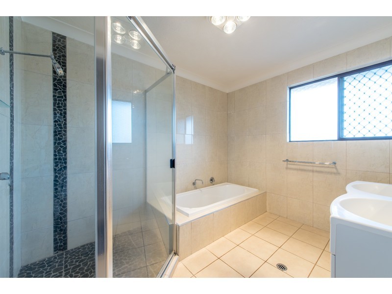 36 Agnes Street, Centenary Heights QLD 4350