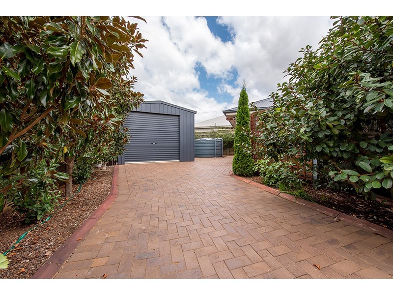35 Currawong Drive, Highfields QLD 4352