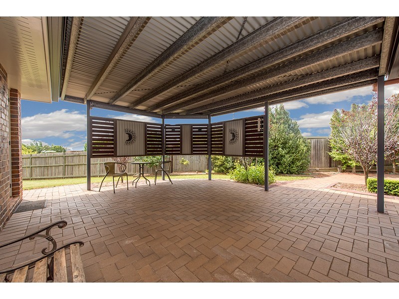 35 Currawong Drive, Highfields QLD 4352