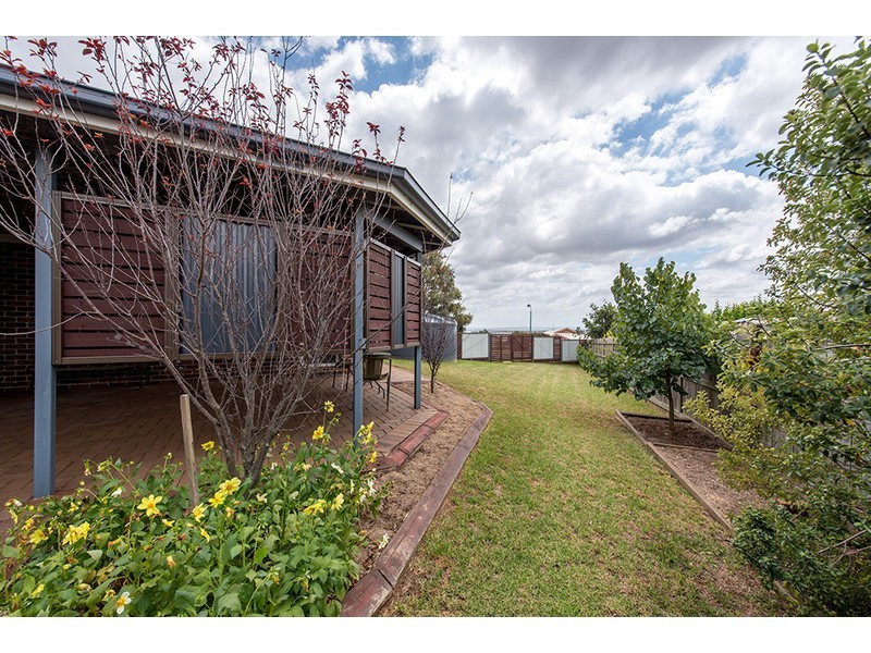 35 Currawong Drive, Highfields QLD 4352