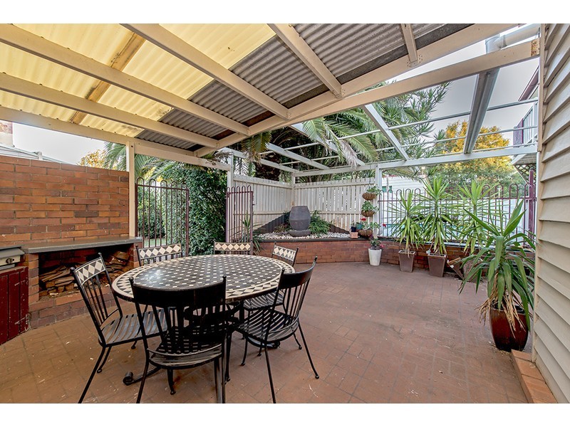 174 Perth Street, South Toowoomba QLD 4350