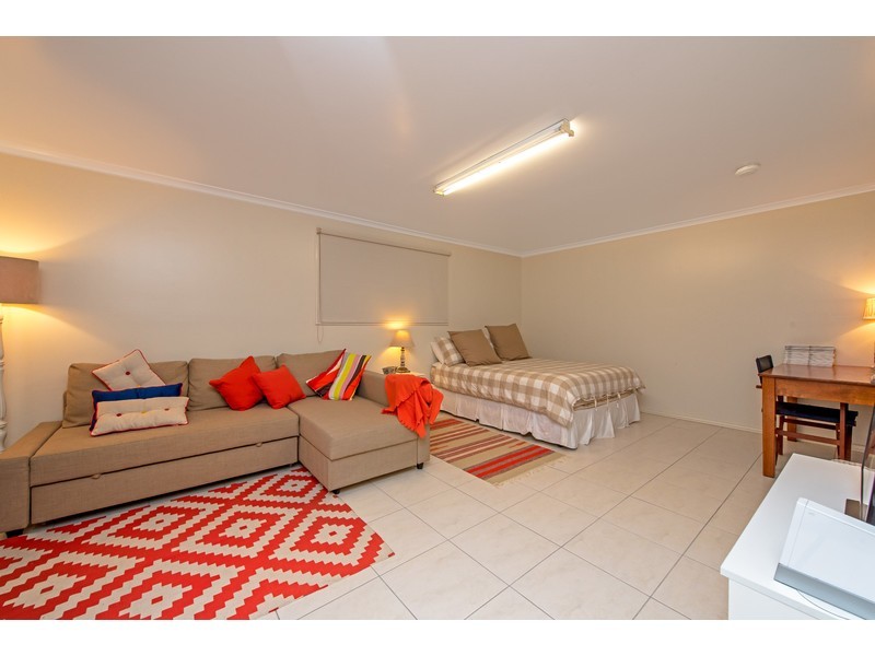 10 Maker Street, Rangeville QLD 4350