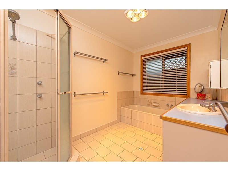 10 Maker Street, Rangeville QLD 4350