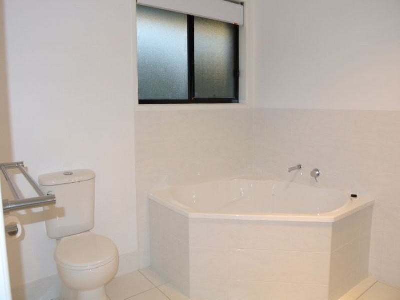 40 Trevean Drive, Highfields QLD 4352