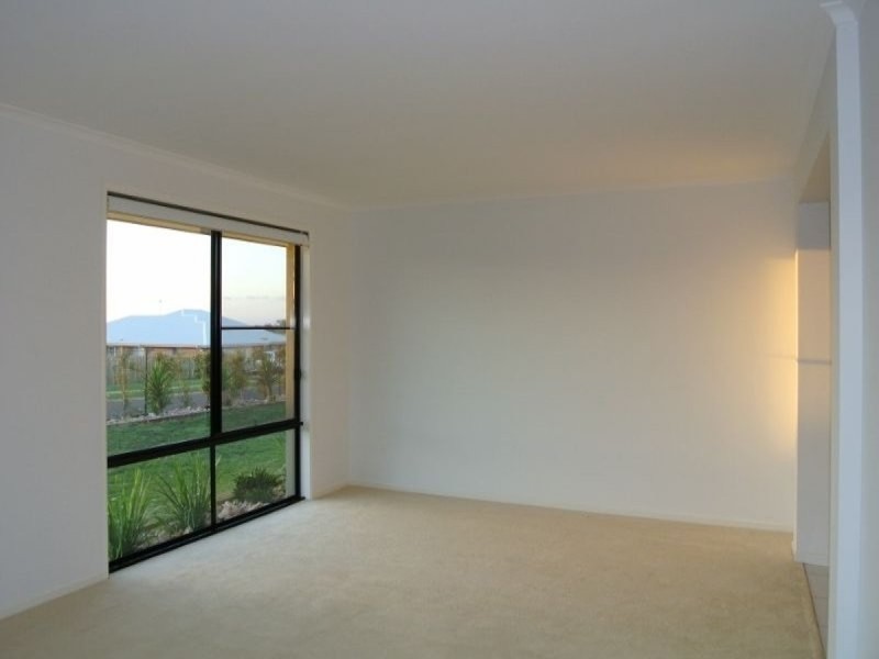 40 Trevean Drive, Highfields QLD 4352