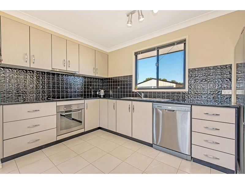 4 Peters Street, Goombungee QLD 4354