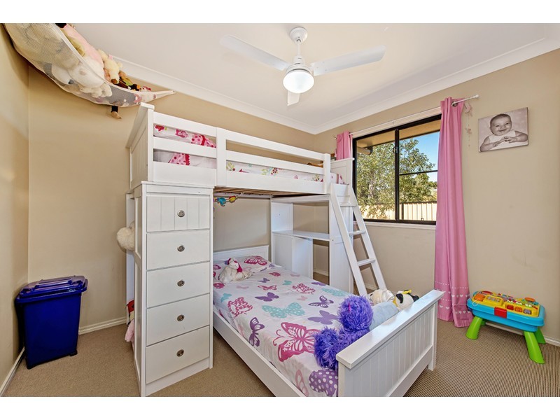 4 Peters Street, Goombungee QLD 4354