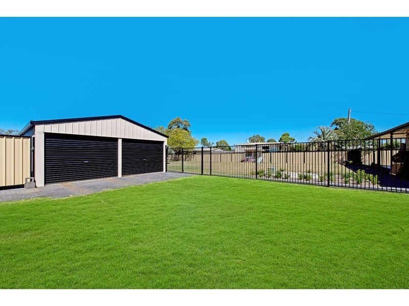 4 Peters Street, Goombungee QLD 4354