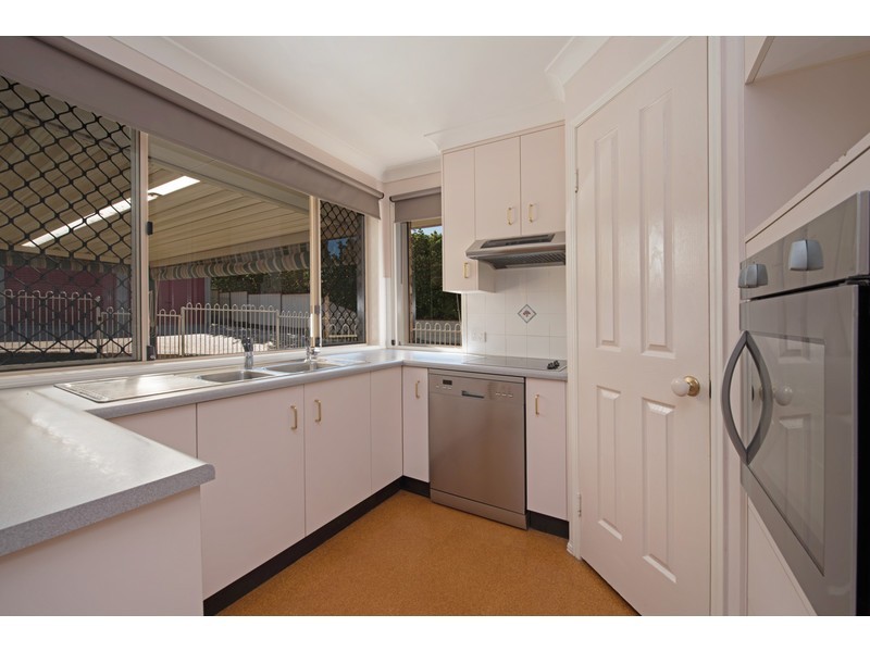 12 Belclaire Drive, Westbrook QLD 4350