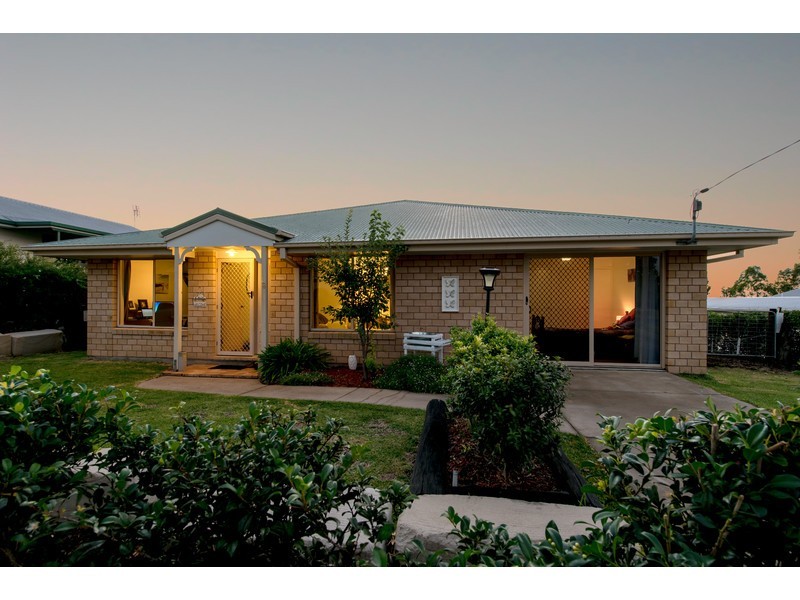 18 Bell Street, Greenmount QLD 4359