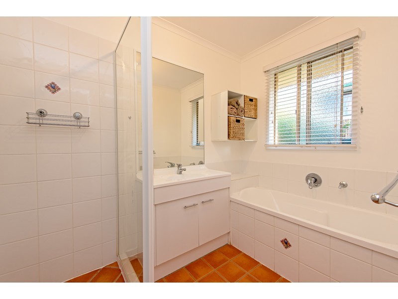 18 Bell Street, Greenmount QLD 4359