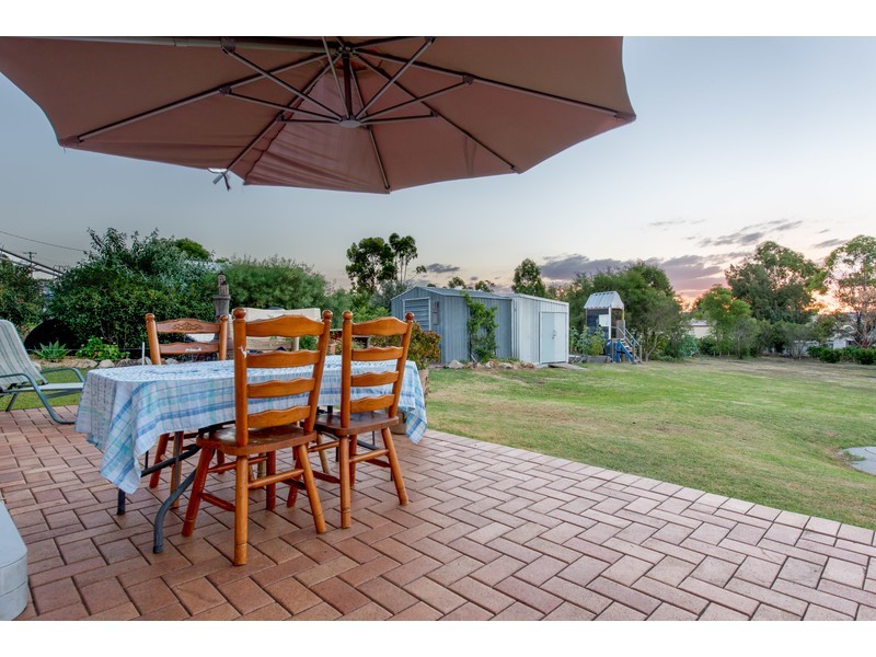 18 Bell Street, Greenmount QLD 4359