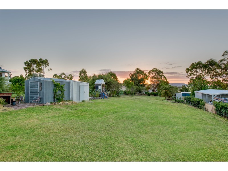 18 Bell Street, Greenmount QLD 4359