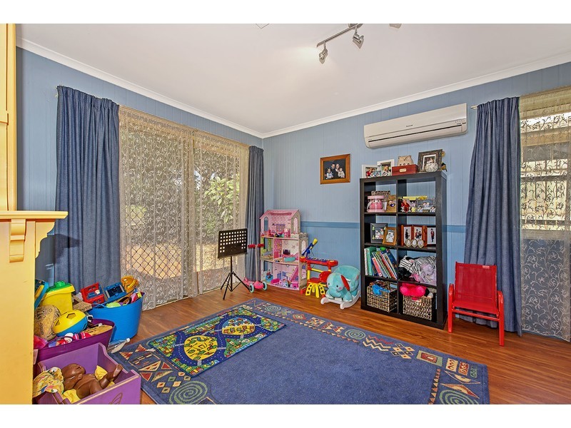 553 Hume Street, Kearneys Spring QLD 4350