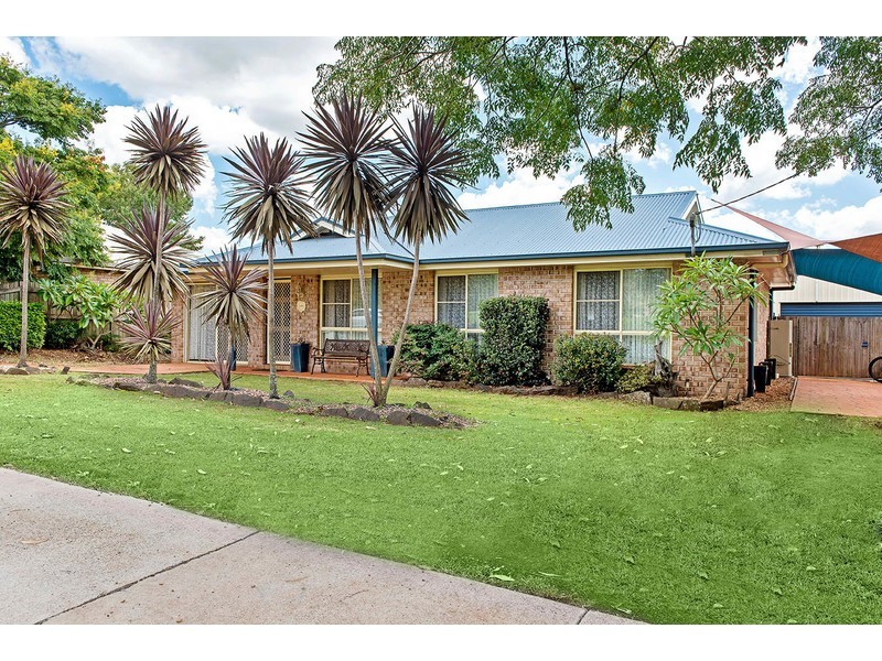553 Hume Street, Kearneys Spring QLD 4350