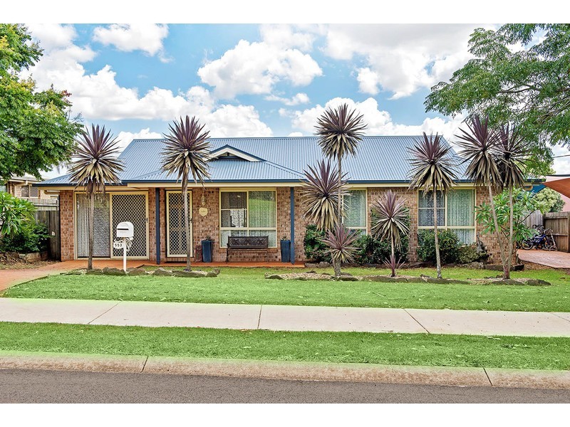 553 Hume Street, Kearneys Spring QLD 4350