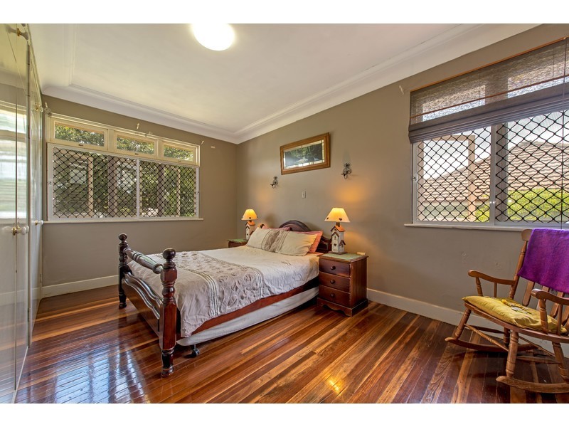 33 Priest Street, Rockville QLD 4350