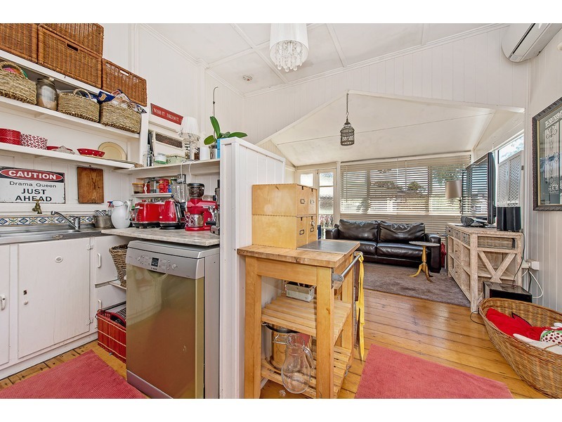 5 Bruntnell Street, Kearneys Spring QLD 4350